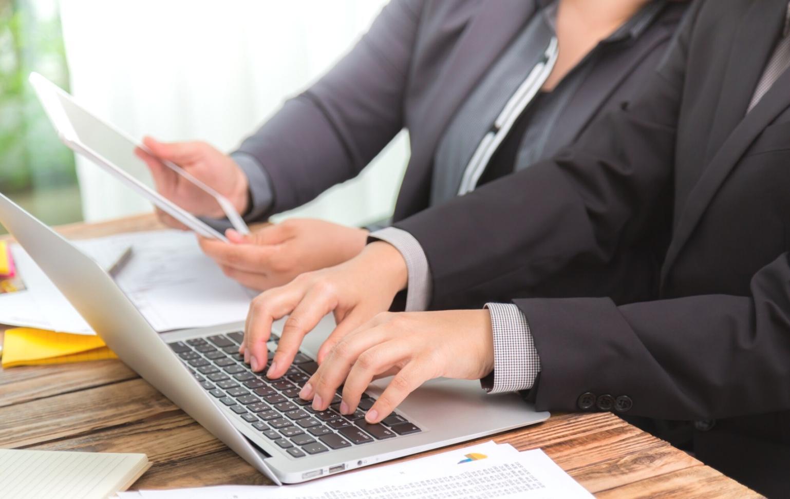 Formación intensiva en estrategias de marketing digital para empresas